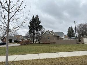 9201 W National in West Allis wi. List Price: $80,000