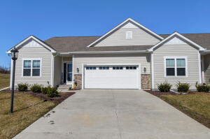 The Glen at Park Circle 7926 W Park Circle  in Franklin wi. List Price: $424,900