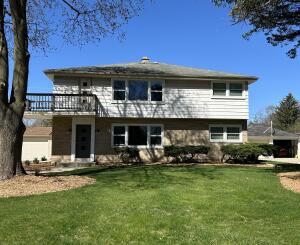 1639 N 116th in Wauwatosa wi. List Price: $545,000