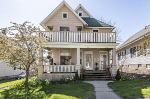 1863 N 70th in Wauwatosa wi. List Price: $395,000