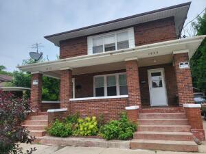1033  Pearl in Racine wi. List Price: $190,000