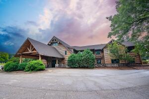 695  South in Green Lake wi. List Price: $1,500,000