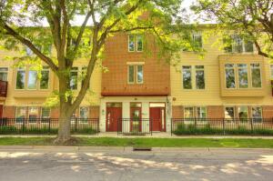 Hilldale Row 688 N Midvale Blvd 201 in Madison wi. List Price: $299,900