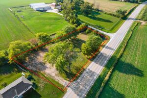 N1970  State Highway 32  - in Holland wi. List Price: $52,000