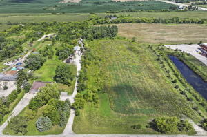 6218  31st  St in Somers wi. List Price: $2,499,990