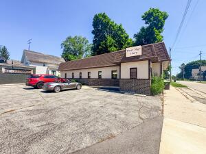 1204  Fond du Lac Ave in Kewaskum wi. List Price: $325,000