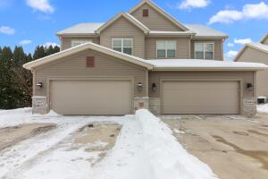 Graydon Ave-East 3001  Graydon Ave  in East Troy wi. List Price: $439,000