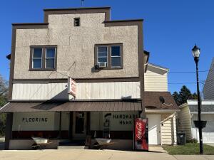 502 S Main St in Cedar Grove wi. List Price: $280,000