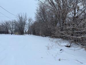 1426 W Groeling  Ave in Milwaukee wi. List Price: $1