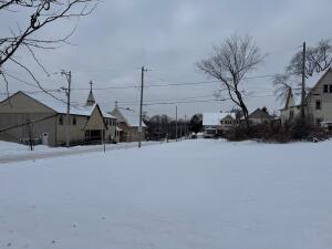 2401 N Richards  St in Milwaukee wi. List Price: $23,000