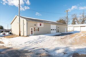 110  FS Dr in Viroqua wi. List Price: $2,195