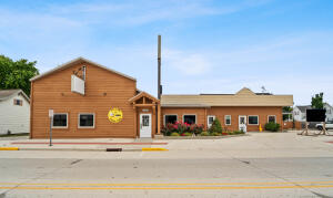 1702  Wisconsin Ave in New Holstein wi. List Price: $299,900