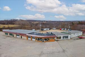 N7277  State Road 57 - in Fredonia wi. List Price: $799,000