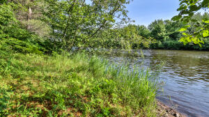 7006 W Rapids  Rd in Lake Tomahawk wi. List Price: $135,000