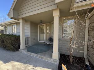 The Highlands of Avondale Condo N21W24305  Cumberland Dr 38N in Pewaukee wi. List Price: $469,900