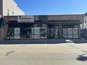 111 S Main St in Oconomowoc wi. List Price: $688,000