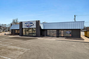 1411  Rose St in La Crosse wi. List Price: $1,900,000