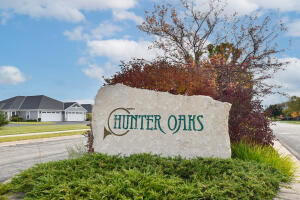 Hunter Oaks 617  Hunter Oaks Blvd B in Watertown wi. List Price: $369,900
