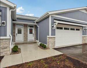 Falcon Woods 405  Falcon Ridge Dr 16 in Burlington wi. List Price: $399,900