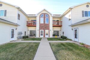 Westwind 1612  Commonwealth Dr 8 in Fort Atkinson wi. List Price: $269,900