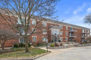 Elm Grove Terrace 13335  Watertown Plank Rd 105 in Elm Grove wi. List Price: $300,000