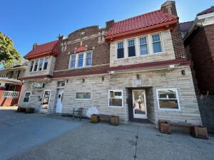 3421 W State St in Milwaukee wi. List Price: $275