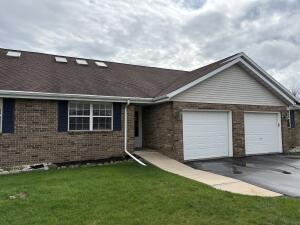 Urbandale Condominium Number 2 321  Davis St 2 in Elkhorn wi. List Price: $269,900