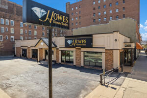 324  Main St in La Crosse wi. List Price: $1,100,000