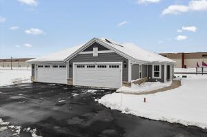 Hunter Oaks Villas 516  Hunter Oaks Blvd 0802 in Watertown wi. List Price: $384,900