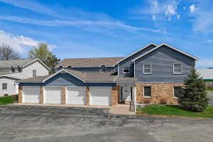 Manor Homes of Seminary Trail 3544  EAST Ave D in La Crosse wi. List Price: $199,900