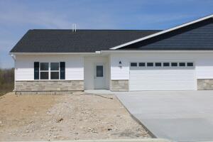 Happy Sunshine III 918  Drumlin Dr Unit 1 in Kewaskum wi. List Price: $367,900