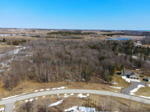 Lt68  Stone Fence  Dr in Egg Harbor wi. List Price: $144,900