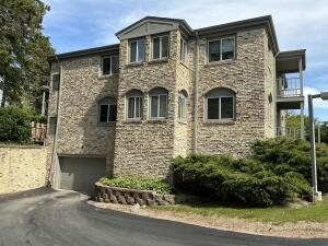 Glenview 7234 N Green Bay Ave 202 in Glendale wi. List Price: $239,900