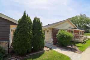 Woodbridge Village 5324  Woodbridge Ln  in Greenfield wi. List Price: $250,000