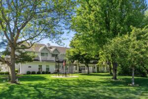 Crosswinds at the Creek 6235 S Creekside Dr 19 in Cudahy wi. List Price: $269,500