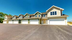 Jefferson Hills Condos 208  Settlers Dr  in Jefferson wi. List Price: $398,000