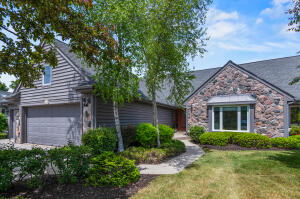 The Lakes of Ville du Parc 2618 W Lake Park Ct  in Mequon wi. List Price: $650,000