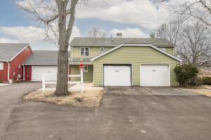 Highlands Home 3  Linden Cir  in Jefferson wi. List Price: $210,000