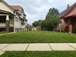 16 S 58th  St in West Allis wi. List Price: $60,000