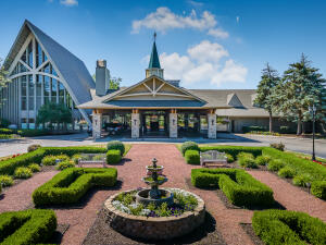 Abbey Resort Condominium 269  Fontana Ave 1704 in Fontana wi. List Price: $130,000