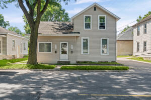 614-616  Market St in La Crosse wi. List Price: $299,900