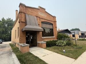 1828  Wisconsin Ave in New Holstein wi. List Price: $149,900