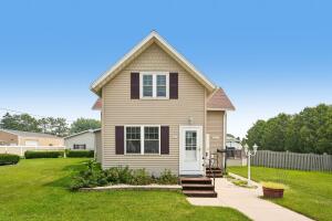 1212  Sixth St in Algoma wi. List Price: $325,000