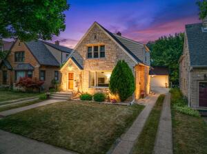2650 N 70th St in Wauwatosa wi. List Price: $404,900