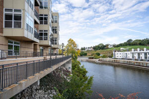 Riverbridge Condominium 1905 N Water St 208 in Milwaukee wi. List Price: $328,900