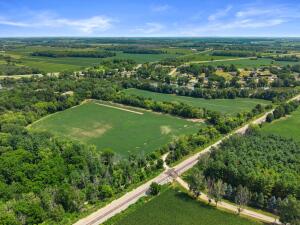 Lt1  Kohlhoff  Ln in Watertown wi. List Price: $399,000