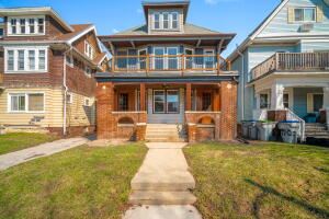 1914 N 48th St in Milwaukee wi. List Price: $469,000