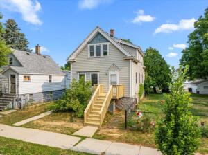 3738 E Pulaski Ave in Cudahy wi. List Price: $350,000