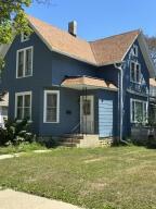 801  Oakland Ave in Waukesha wi. List Price: $377,900