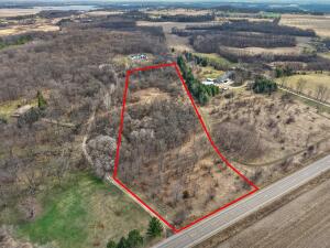5341  Northwest  Hwy in Waterford wi. List Price: $380,000